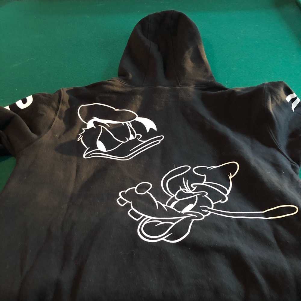 Sweatshirt - Picture 3 of 4